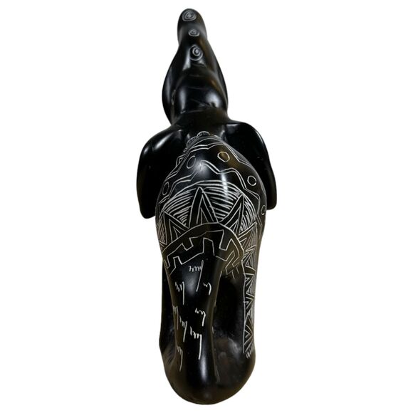 Hand Carved Soapstone Kissing Elephant Figurine - Picture 3 of 5